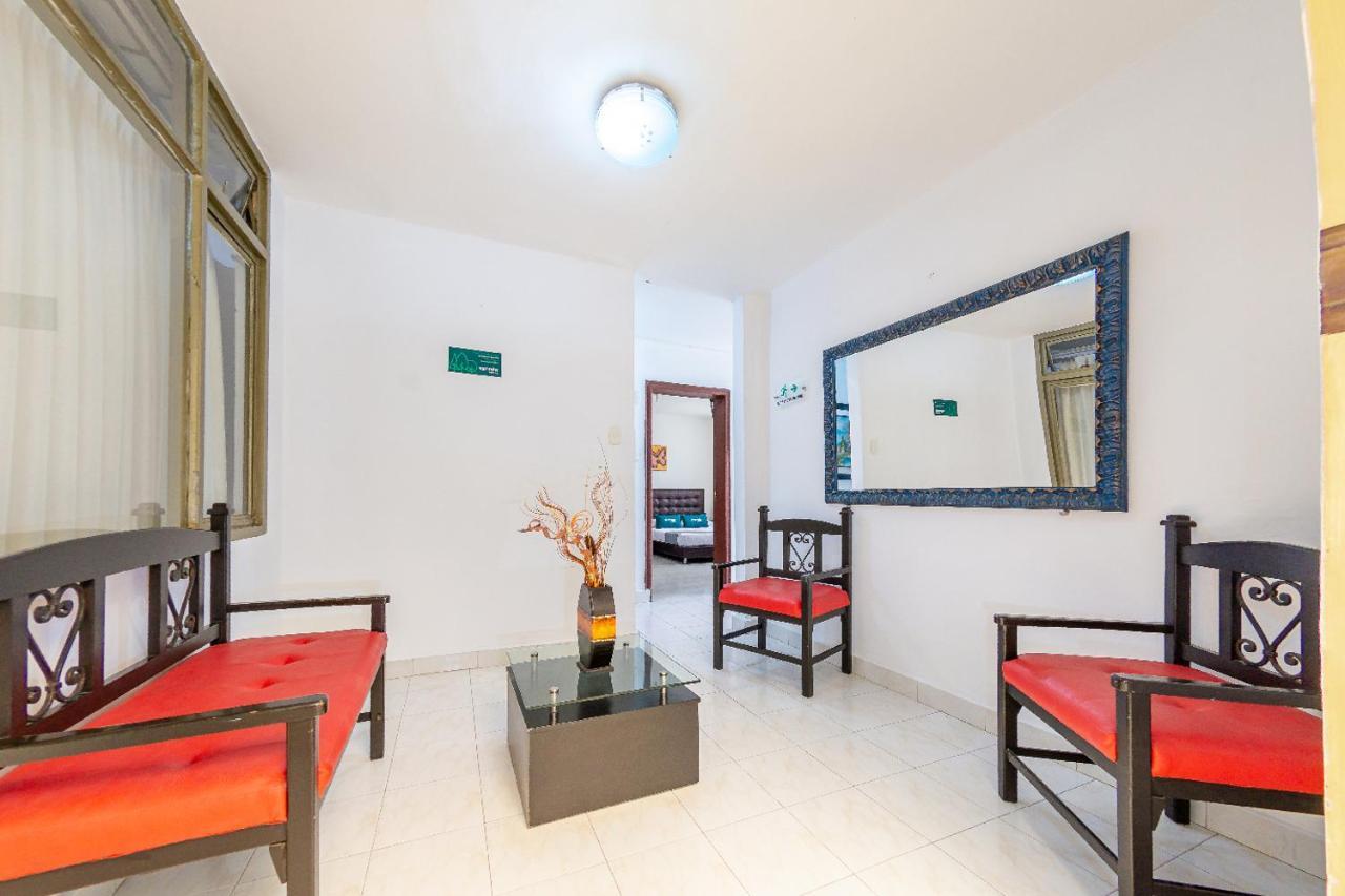 Imperio La 16 Hotel Pereira Bagian luar foto