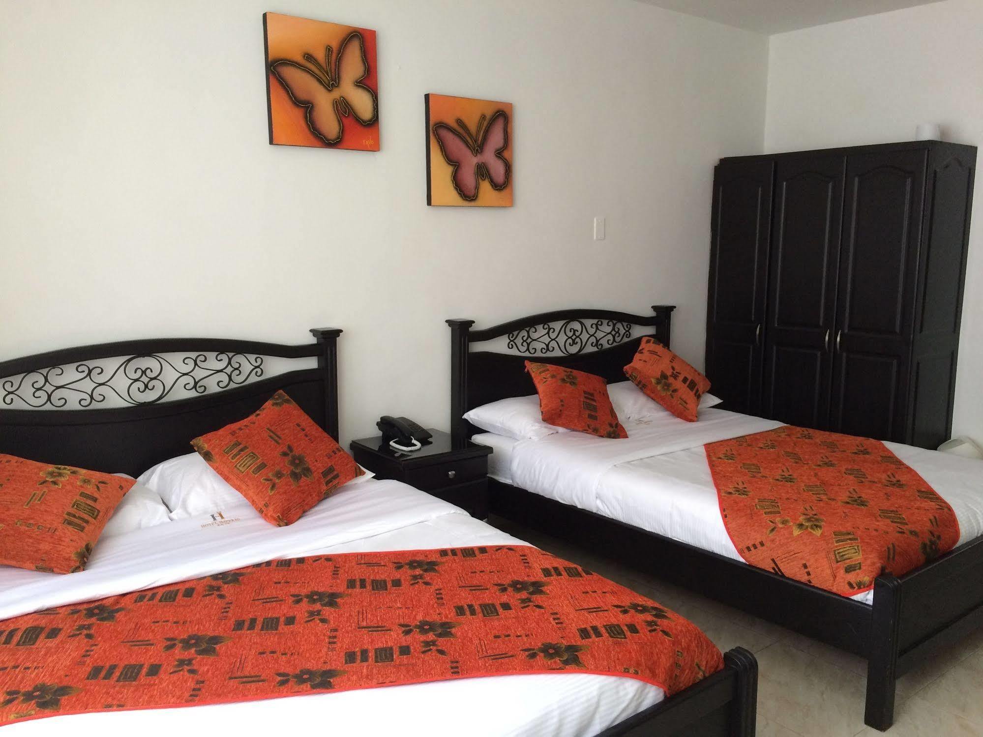 Imperio La 16 Hotel Pereira Bagian luar foto